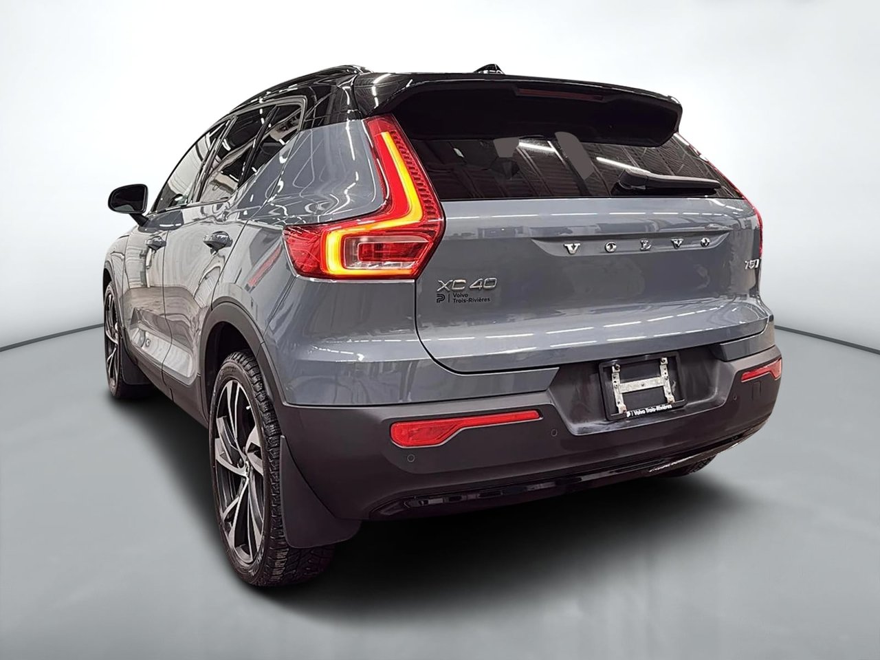 Volvo XC40 T5 R-DESIGN AWD // POLESTAR 2022-6