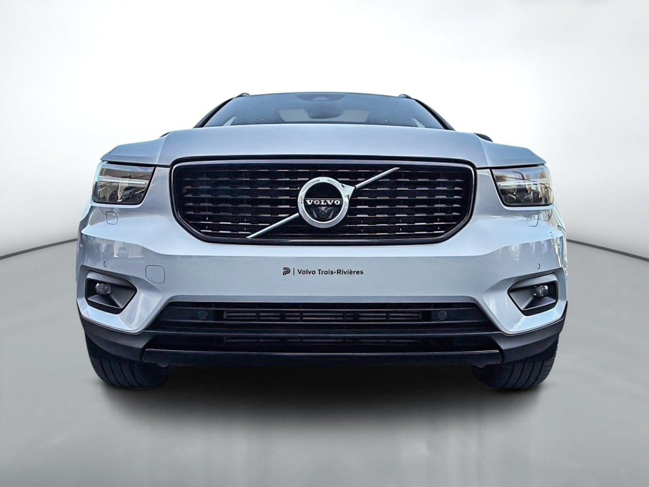 2022 Volvo XC40 T5 R-DESIGN AWD-1