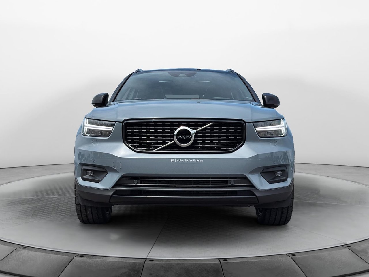 2022 Volvo XC40 T5 R-DESIGN AWD // POLESTAR-1