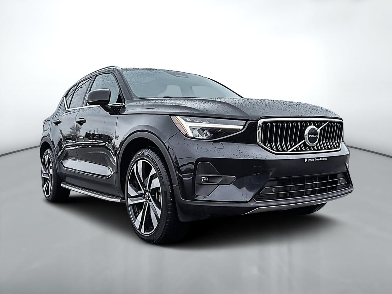 Volvo XC40 B5 PLUS AWD 2023-0