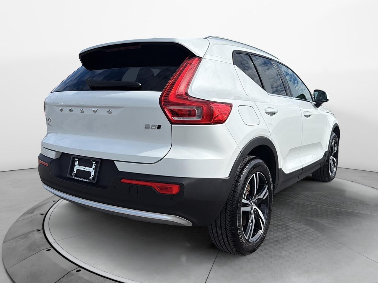 2025 Volvo XC40 B5 CORE AWD-4