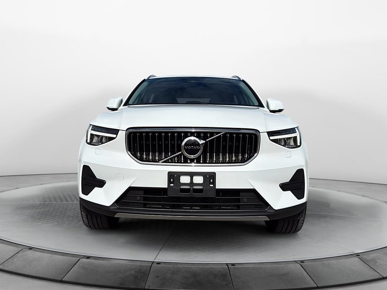 2025 Volvo XC40 B5 CORE AWD-1