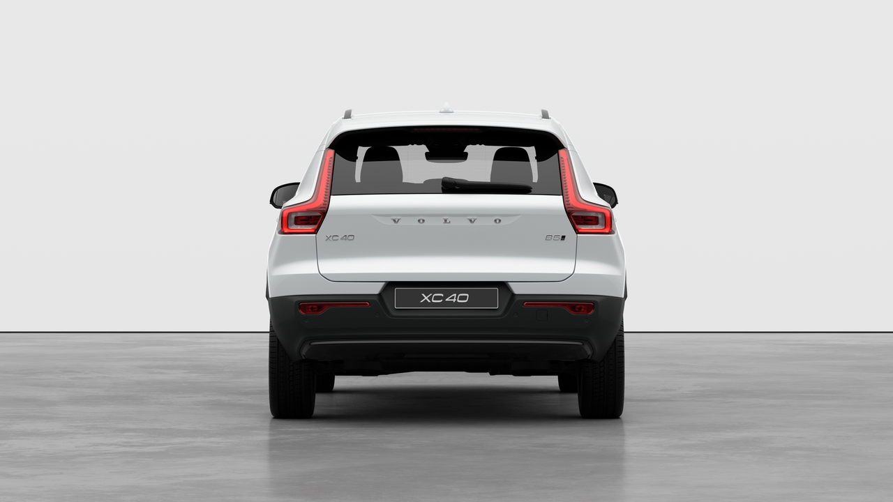 2026 Volvo XC40 Core Dark Theme-5