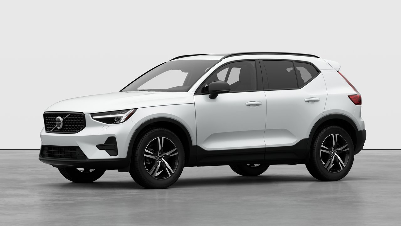 2026 Volvo XC40 Core Dark Theme-0