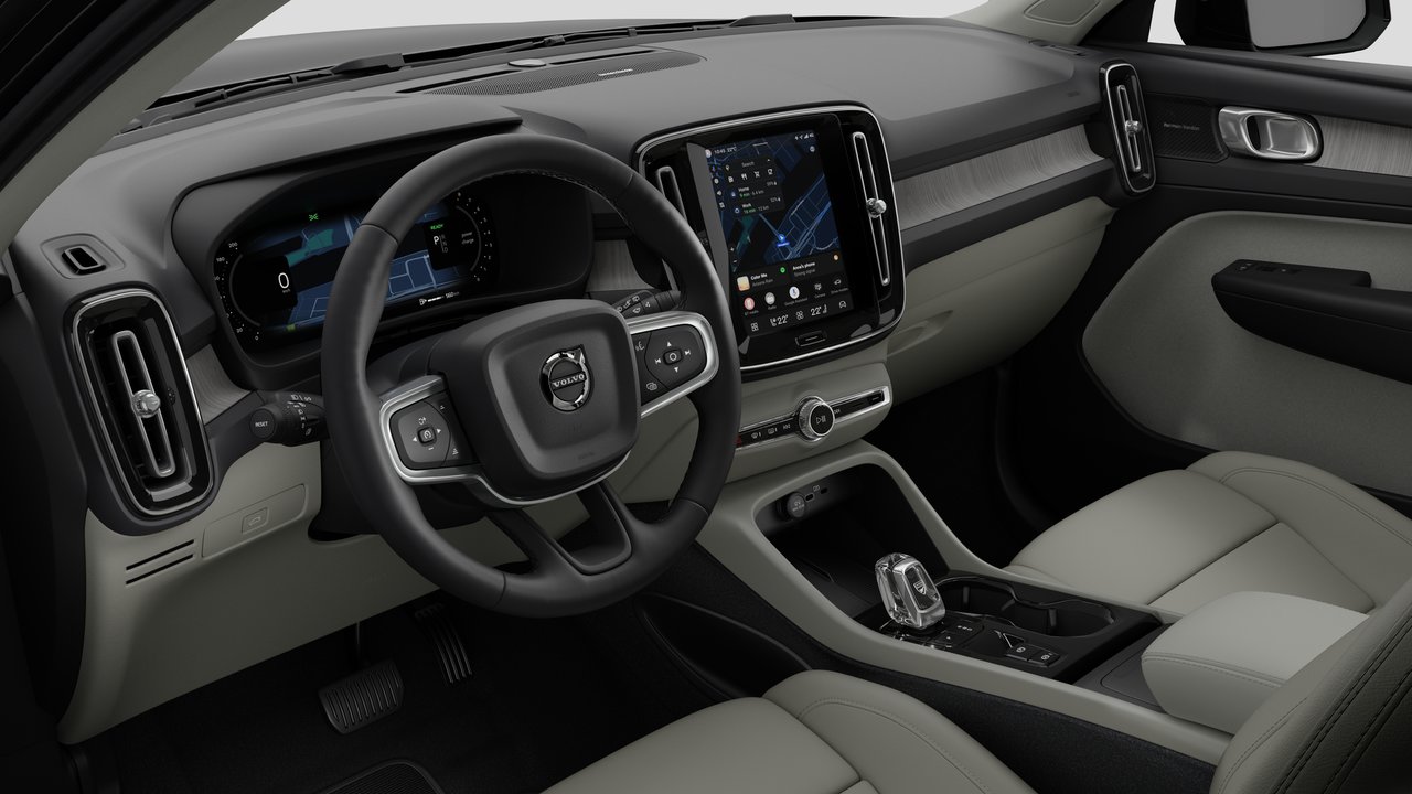 Volvo XC40 Plus Dark Theme 2026-9