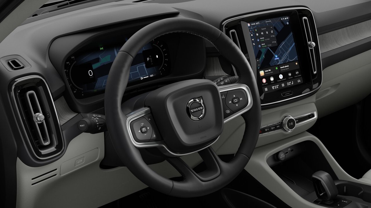 2026 Volvo XC40 Core Dark Theme-13