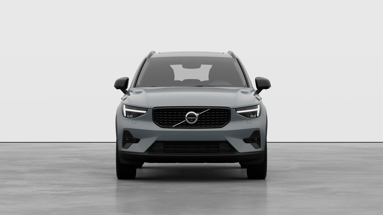 Volvo XC40 Plus Dark Theme 2026-4