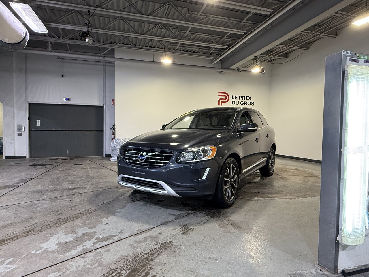 2017 Volvo XC60 T5 SPECIAL EDITION AWD-0