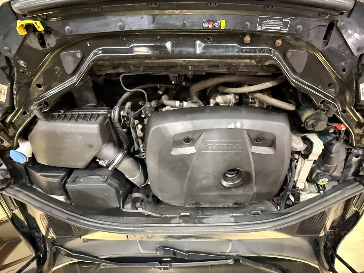2017 Volvo XC60 T5 SPECIAL EDITION AWD-25