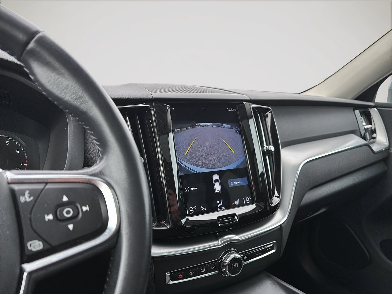 2019 Volvo XC60 T6 MOMENTUM AWD-15