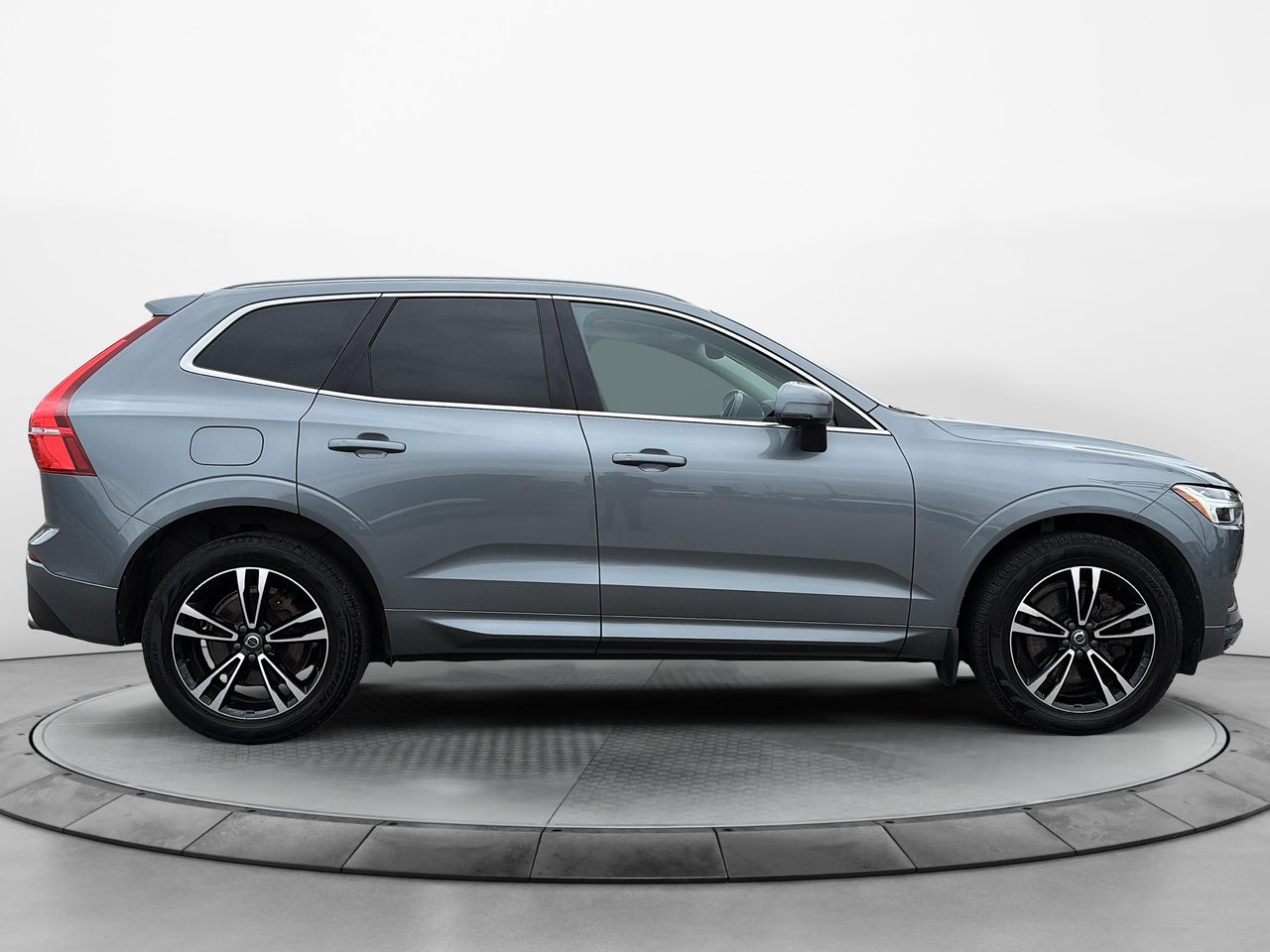 2019 Volvo XC60 T6 MOMENTUM AWD-5