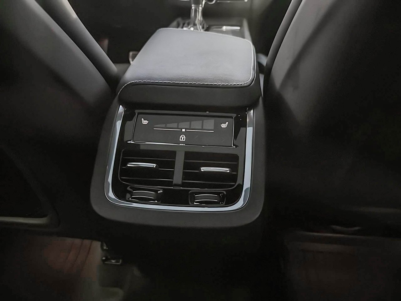 Volvo XC60 T6 R-DESIGN AWD 2021-12