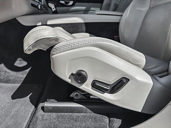 Volvo XC60 T6 INSCRIPTION AWD 2021-11