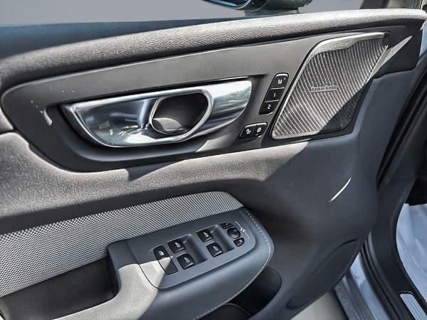 2021 Volvo XC60 T6 R-DESIGN AWD // POLESTAR-10