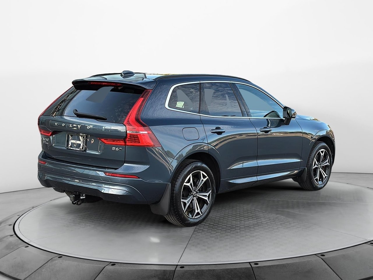 Volvo XC60 B6 MOMENTUM // PREMIUM PACK 2022-4