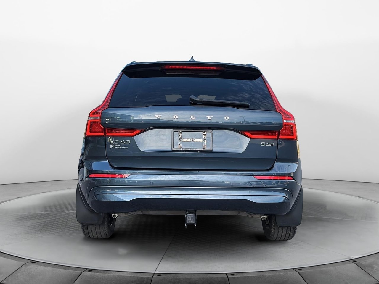 Volvo XC60 B6 MOMENTUM // PREMIUM PACK 2022-3