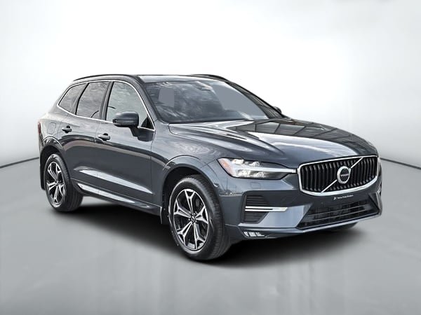 2022 Volvo XC60 B6 MOMENTUM // PREMIUM PACK-0