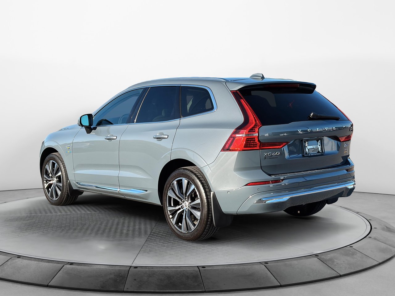 2022 Volvo XC60 B6 INSCRIPTION AWD-2