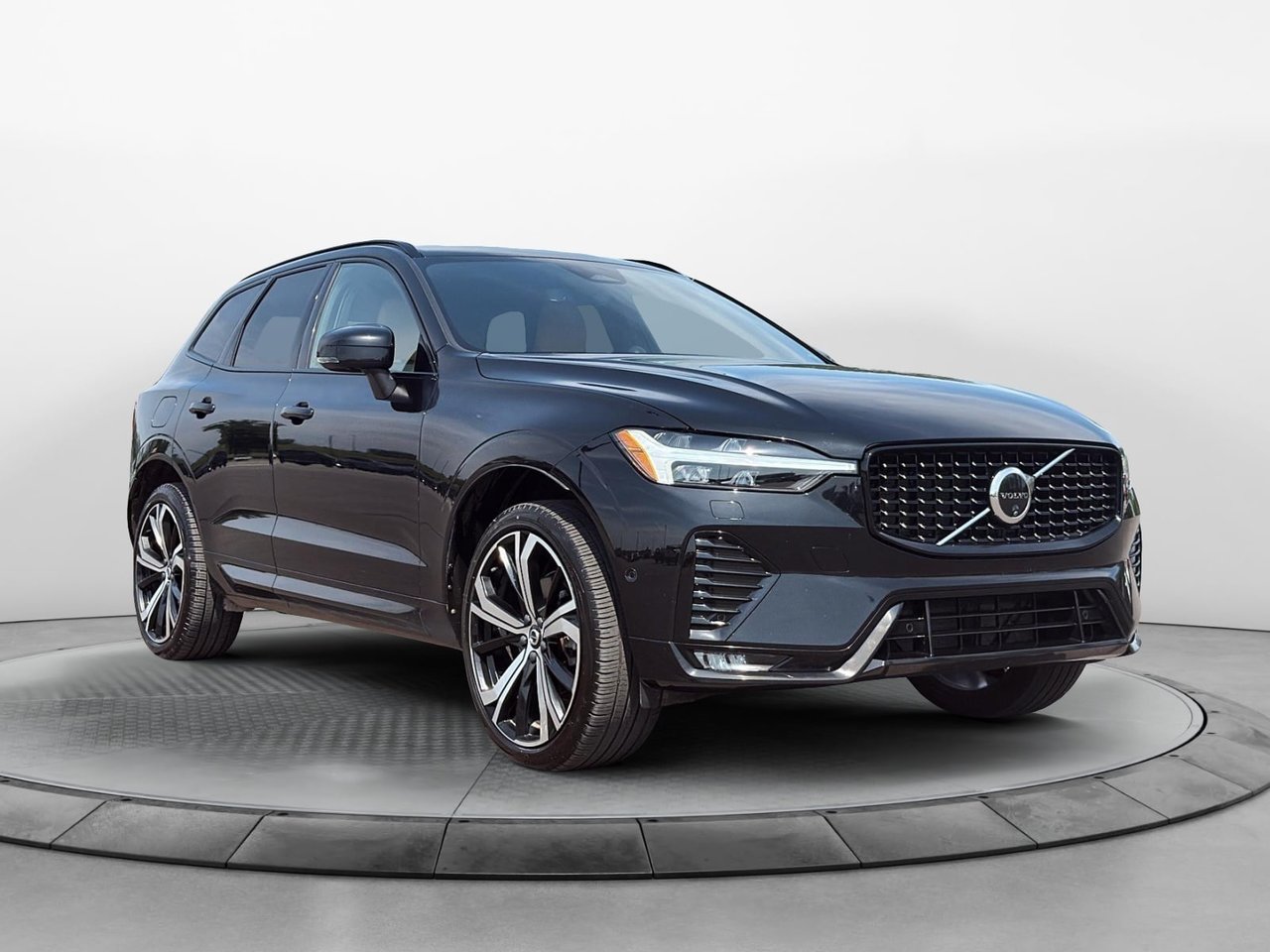 2024 Volvo XC60 B5 ULTIMATE AWD DARK THEME-0