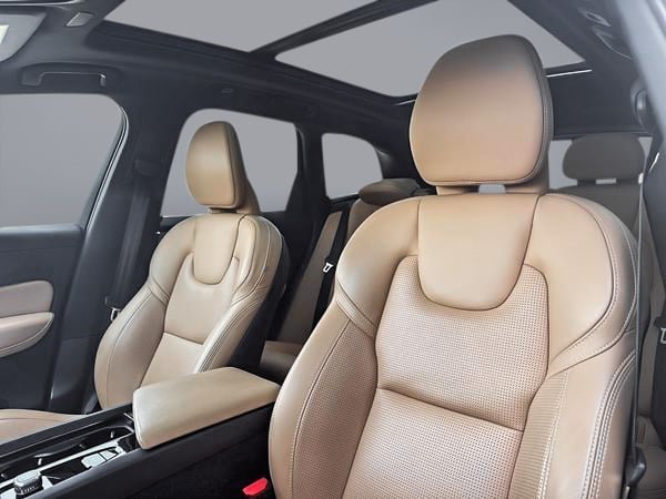 Volvo XC60 B5 ULTIMATE AWD DARK THEME 2024-8