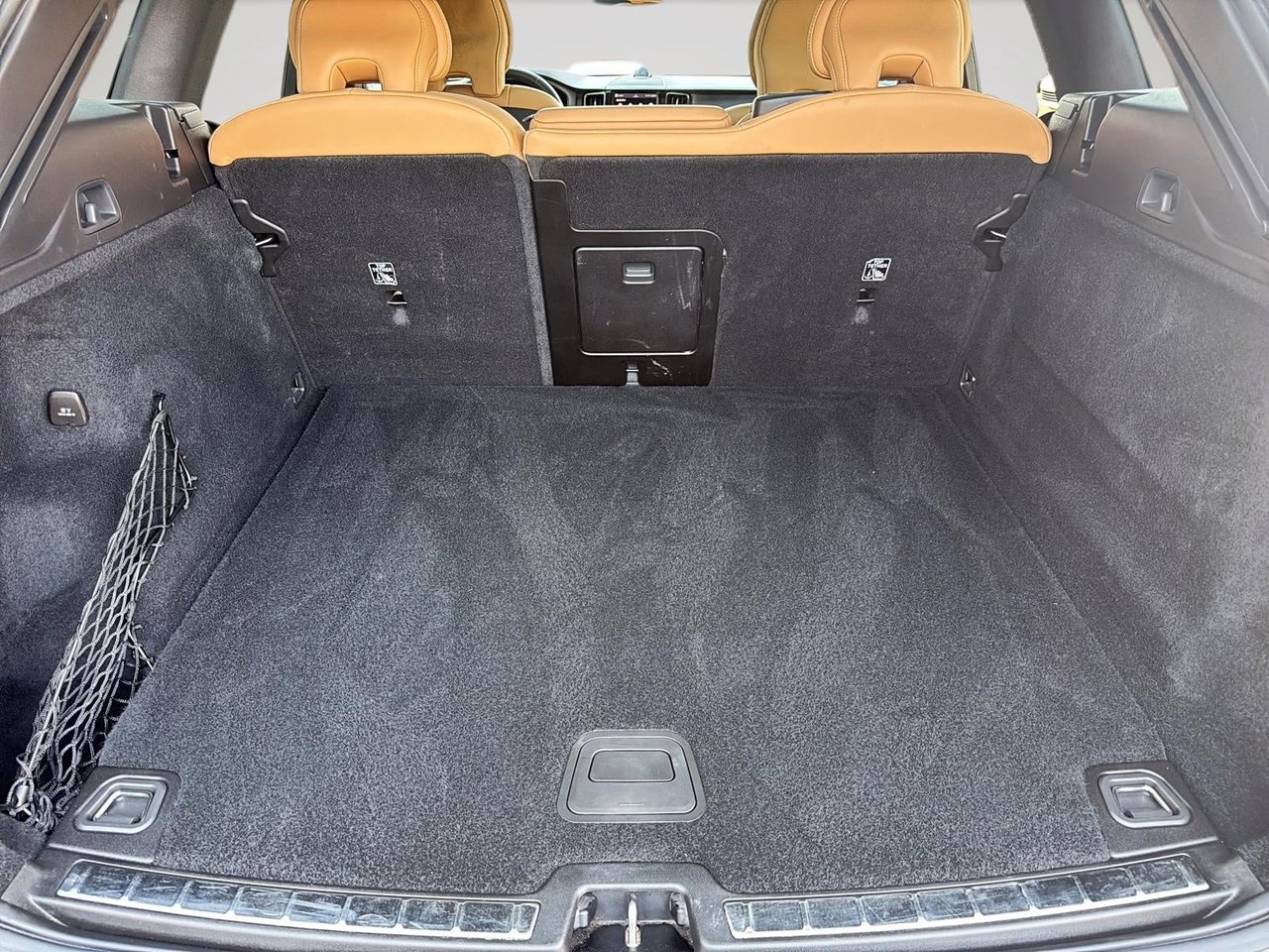 2024 Volvo XC60 B5 ULTIMATE AWD DARK THEME-18