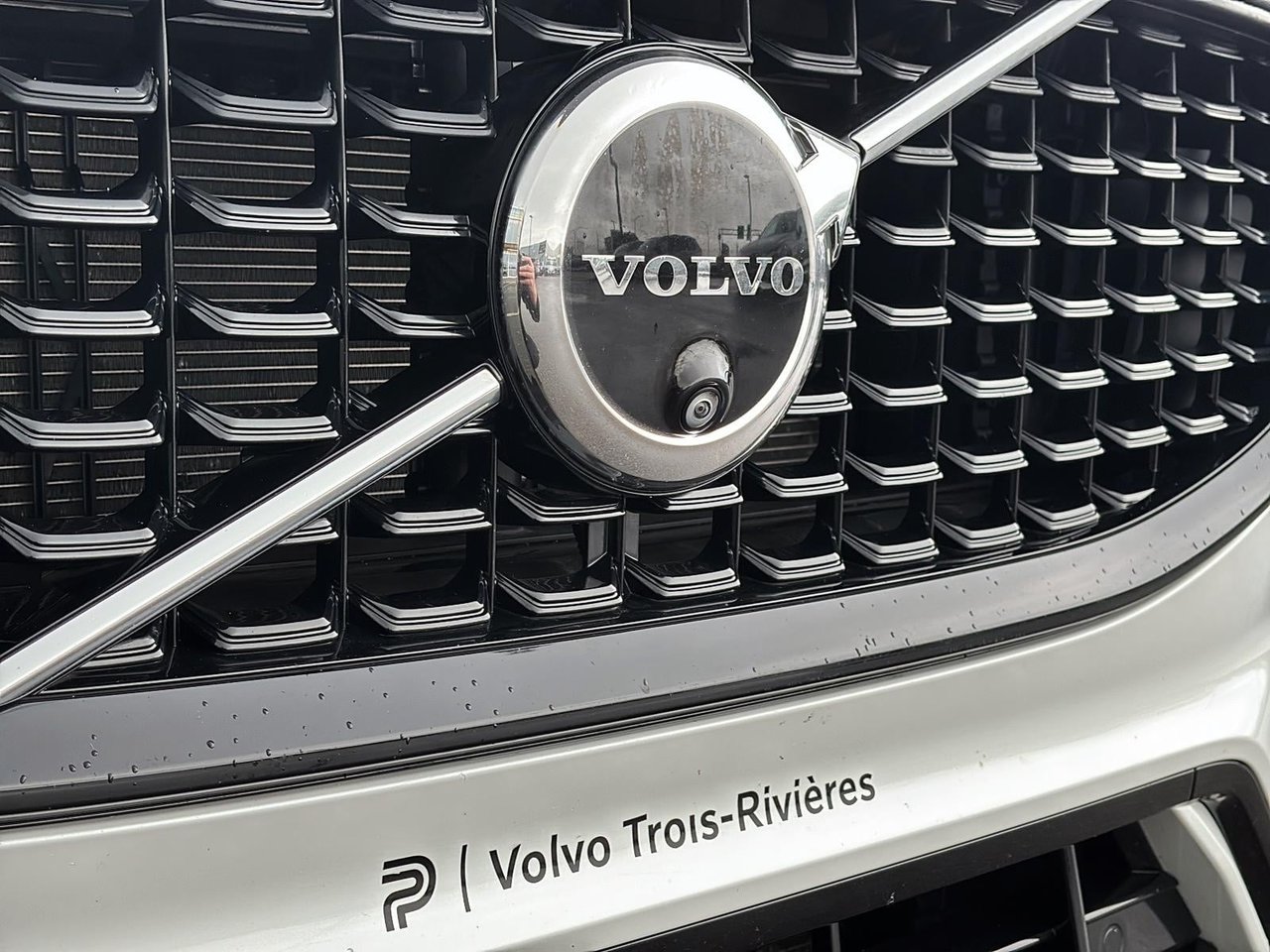 2024 Volvo XC60 B5 PLUS AWD // DARK THEME-7
