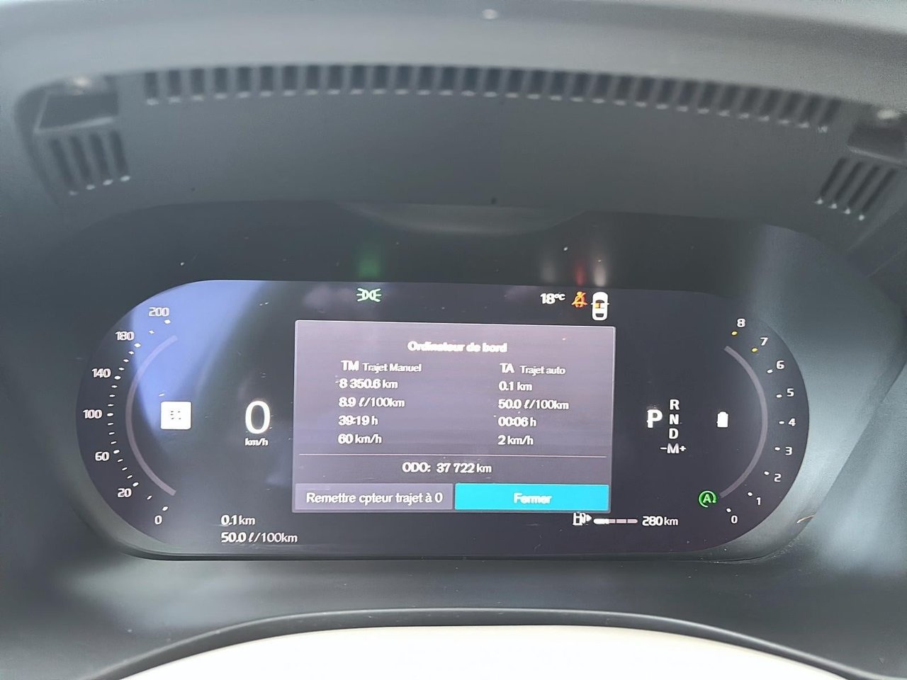 2024 Volvo XC60 B5 PLUS AWD // DARK THEME-18