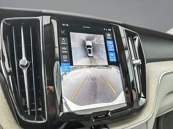 Volvo XC60 B5 PLUS AWD // DARK THEME 2024-17
