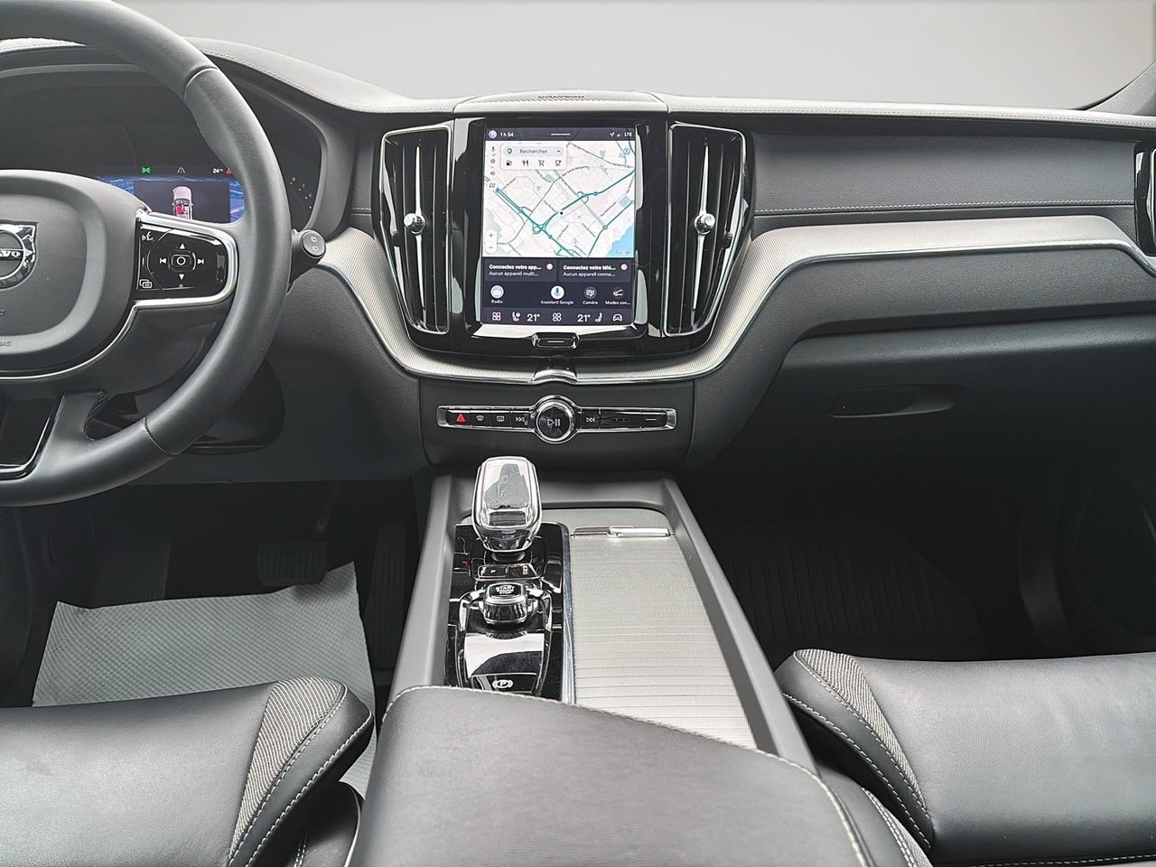 2024 Volvo XC60 B5 ULTIMATE AWD DARK THEME-13