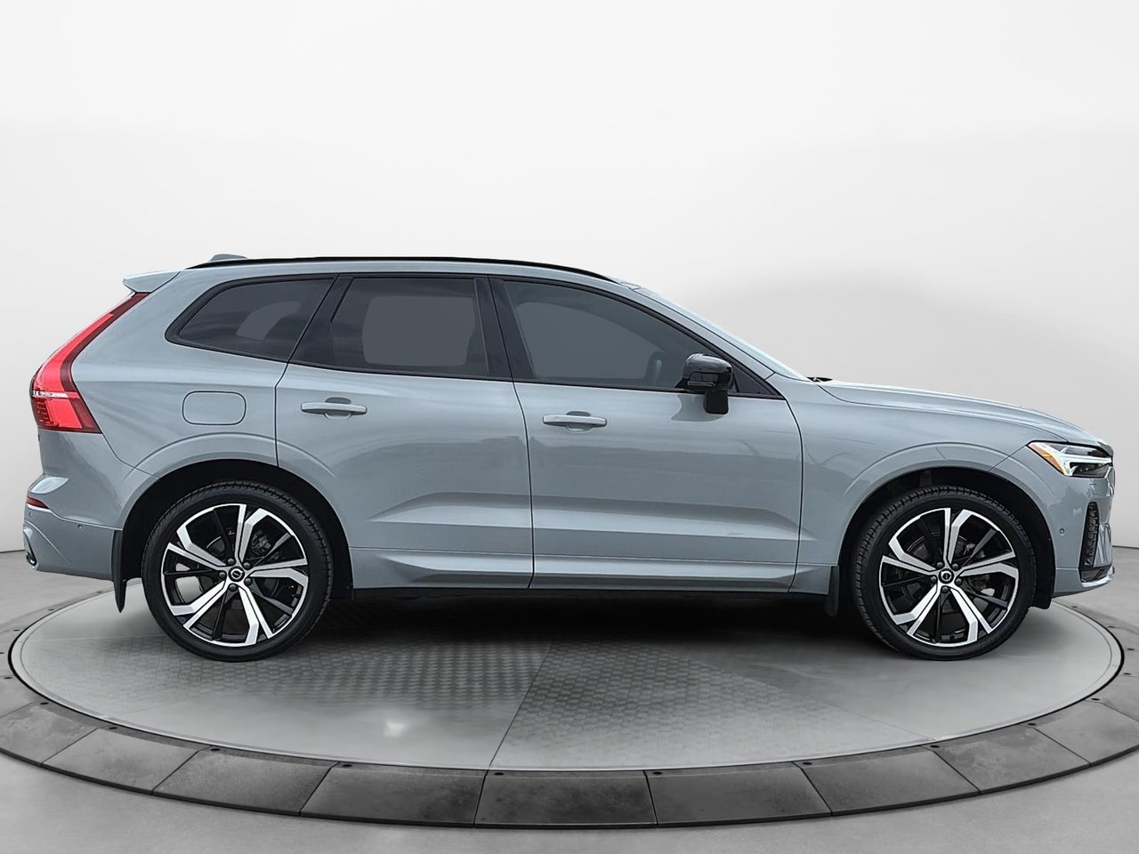 2024 Volvo XC60 B5 ULTIMATE AWD DARK THEME-6