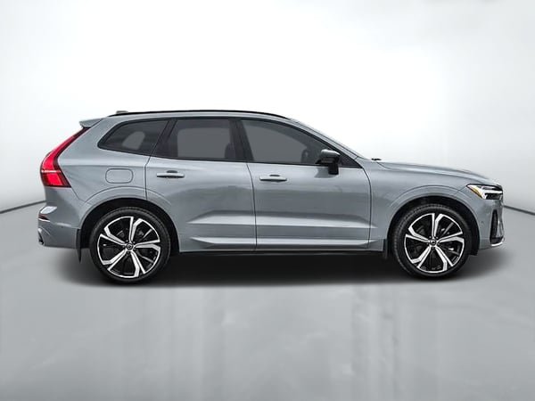 Volvo XC60 B5 ULTIMATE AWD DARK THEME 2024-5