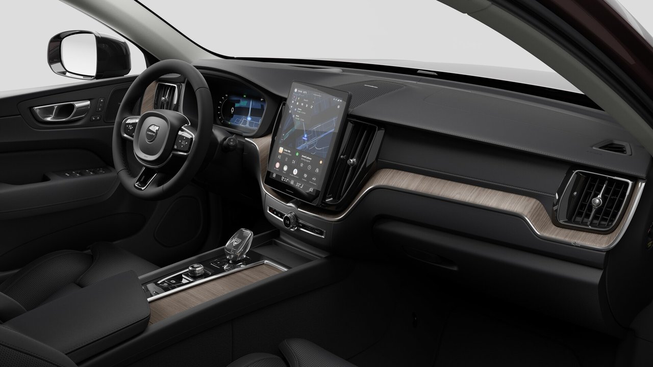 2026 Volvo XC60 Ultra Dark Theme-9