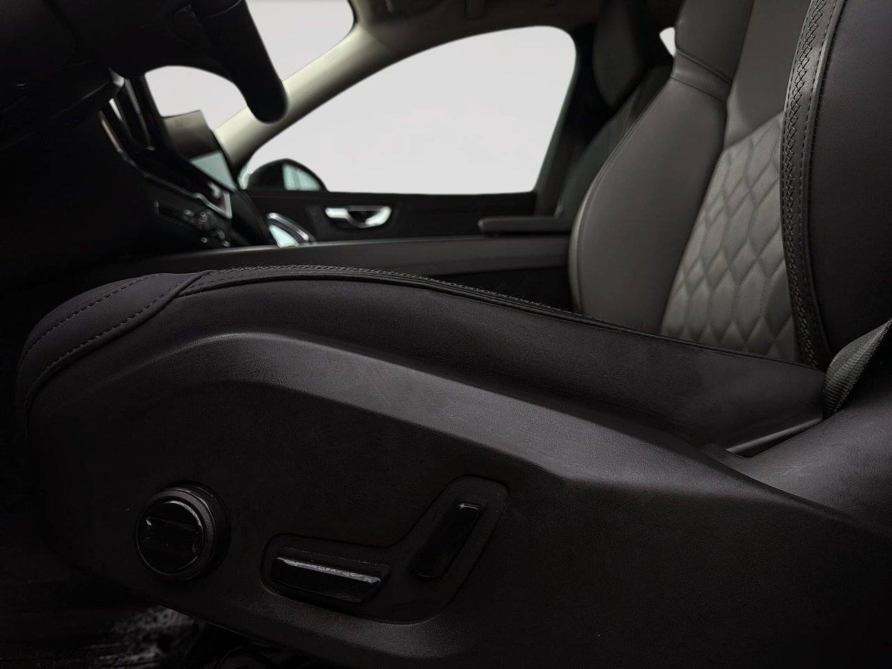 Volvo XC60 B5 CORE AWD 2026-11