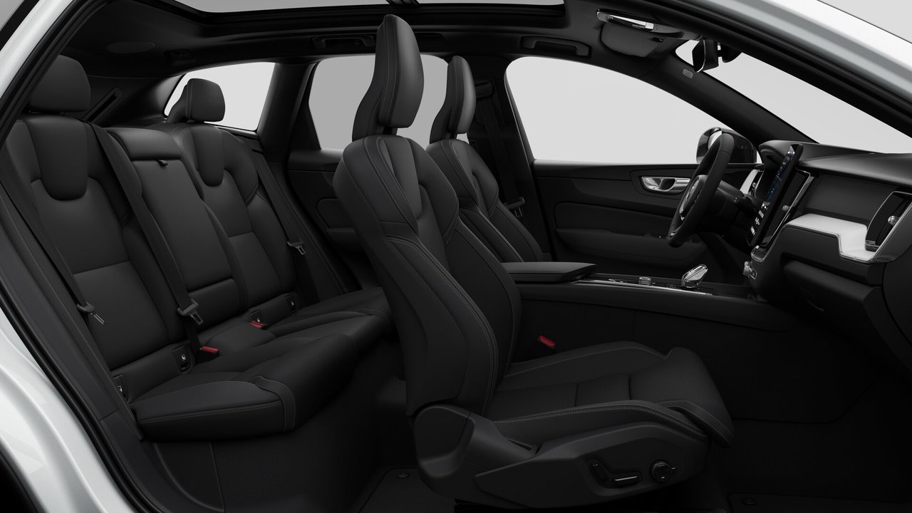 Volvo XC60 Plus Black Edition 2027-12