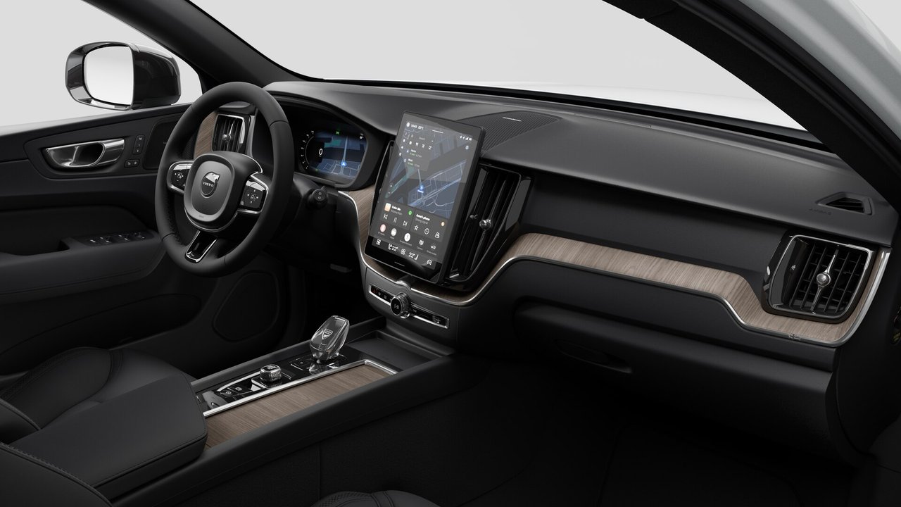 Volvo XC60 Plus Dark Theme 2027-9
