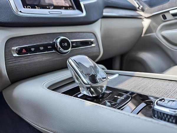 Volvo XC90 Recharge T8 INSCRIPTION PLUG IN AWD 2022-17