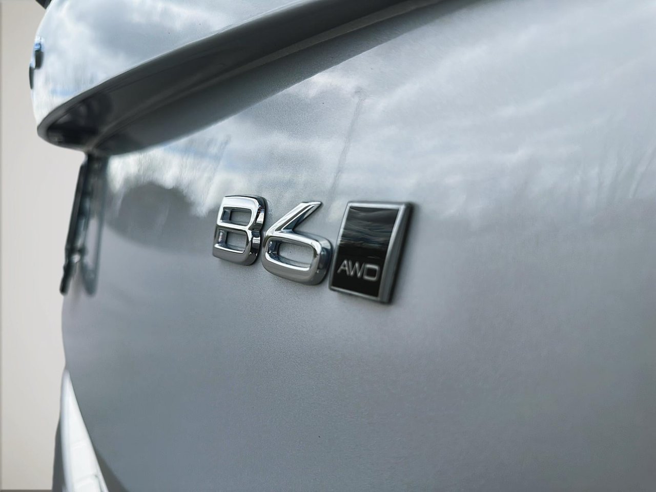 2025 Volvo XC90 B6 ULTRA AWD // 7 PLACES-8