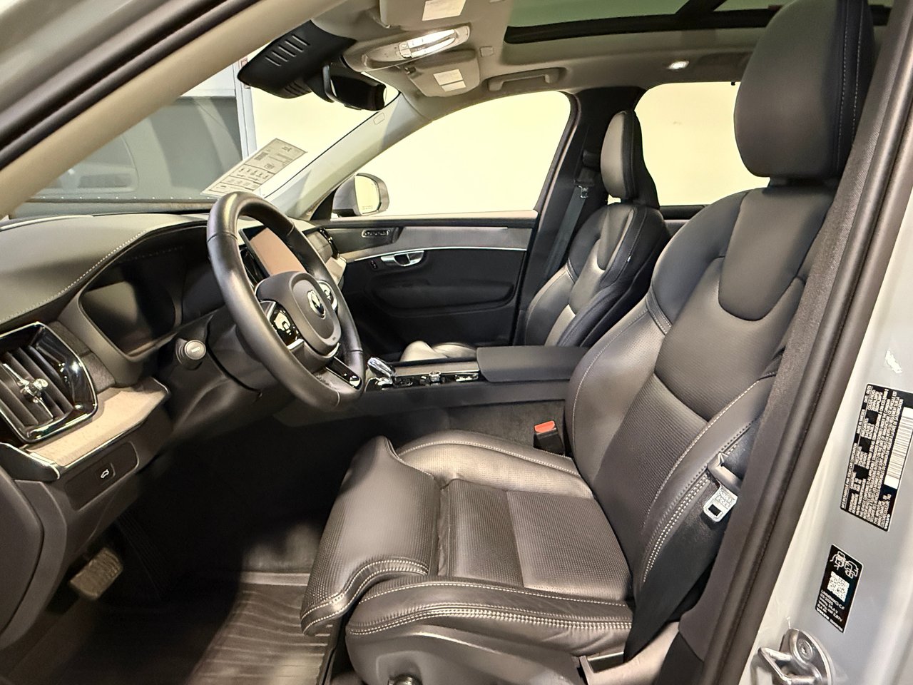 2026 Volvo XC90 B6 ULTRA AWD // 7 PLACES-14