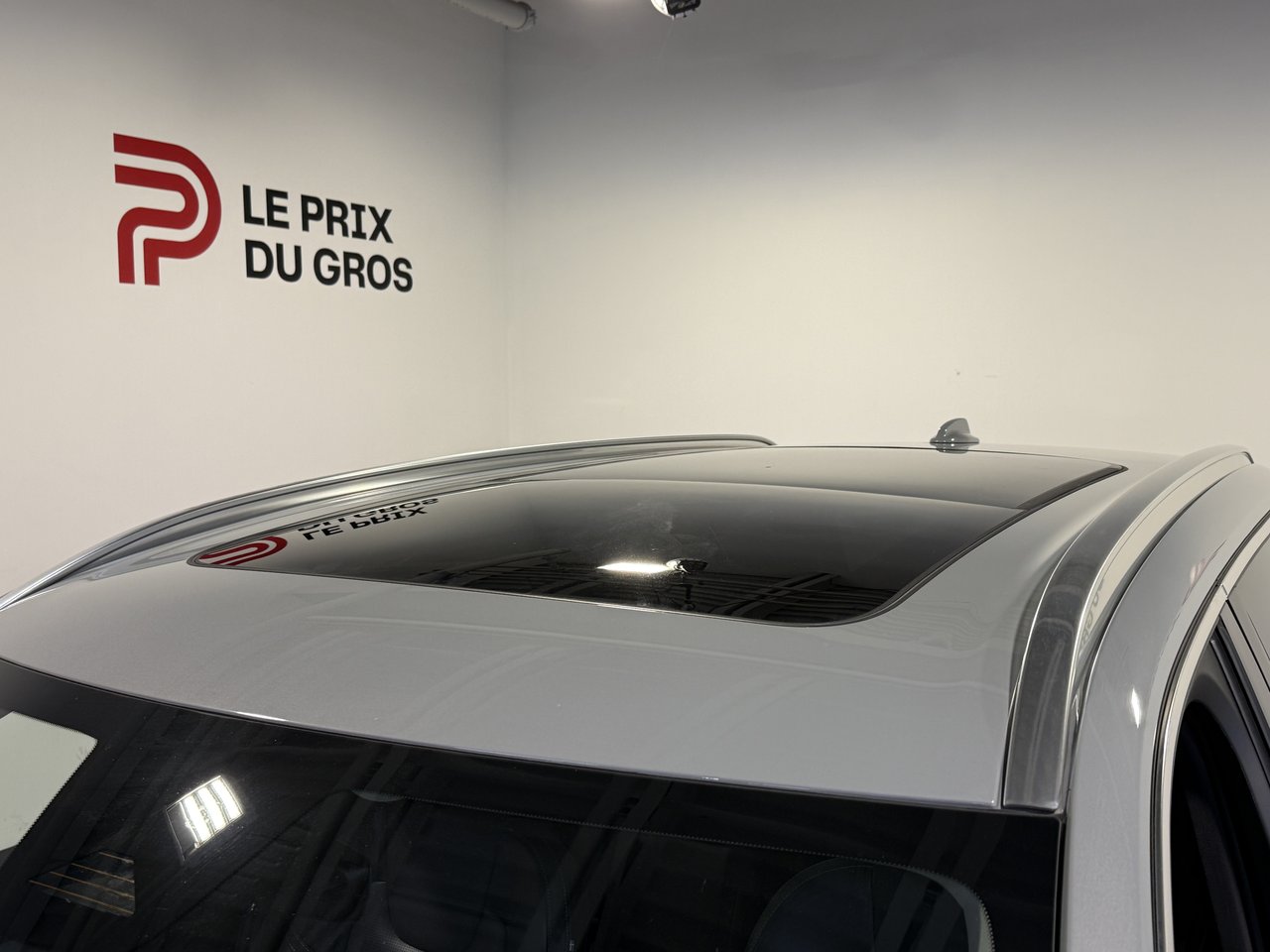 2026 Volvo XC90 B6 ULTRA AWD // 7 PLACES-8
