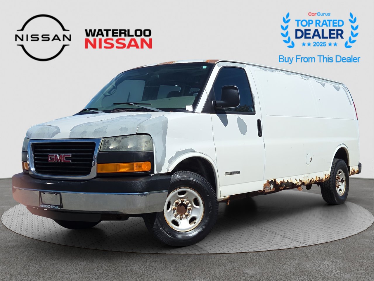 White 2005 GMC Savana Cargo Van Automatic