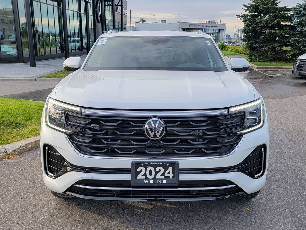 White 2024 Volkswagen Atlas Cross Sport SUV / Crossover