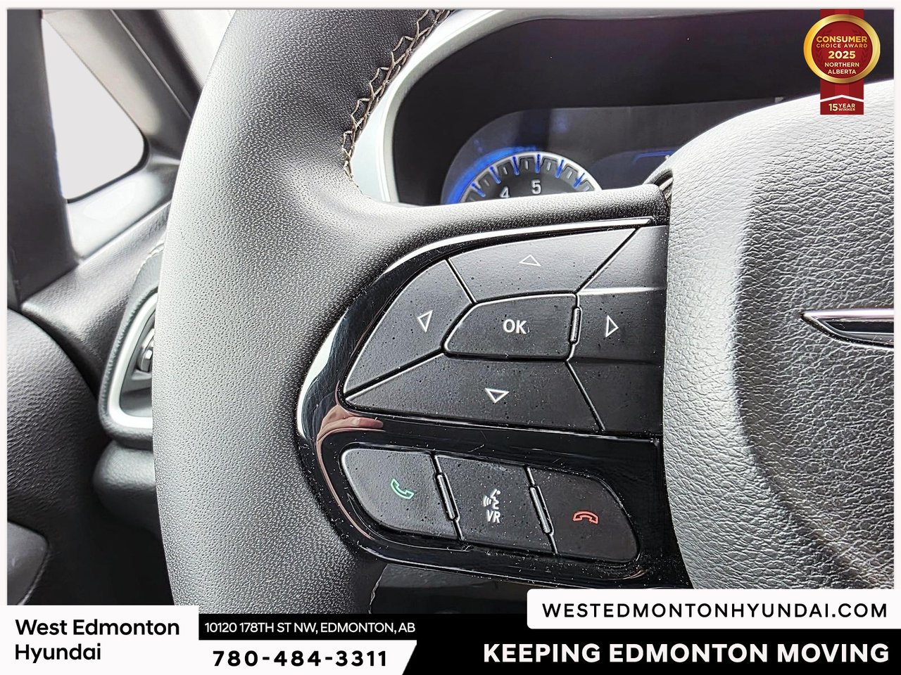 2022 Chrysler Pacifica Touring-21