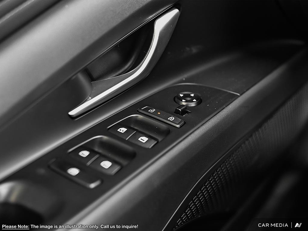 2025 Hyundai Elantra Hybrid Luxury Two-Tone Interior-13