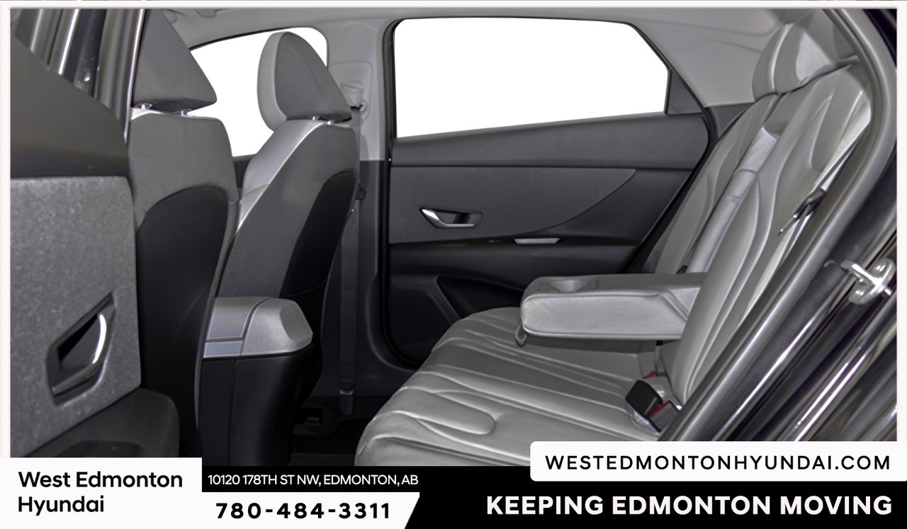 2026 Hyundai Elantra Hybrid Luxury Two-Tone Interior-4