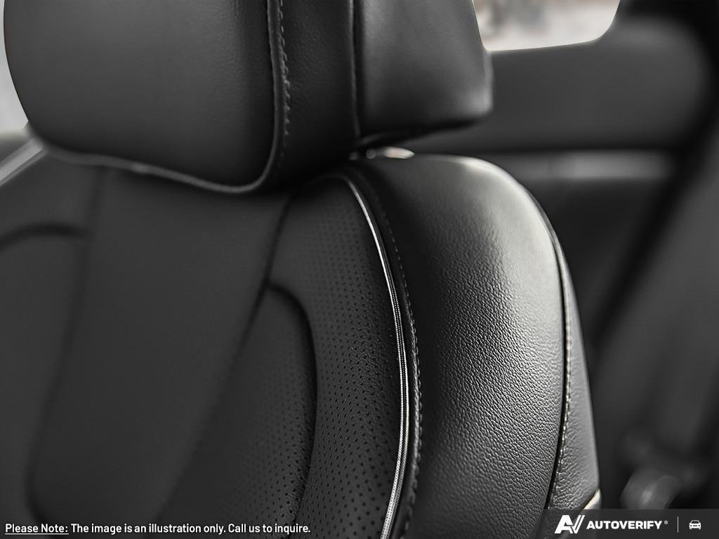 2026 Hyundai Elantra Luxury Two-Tone Interior-16