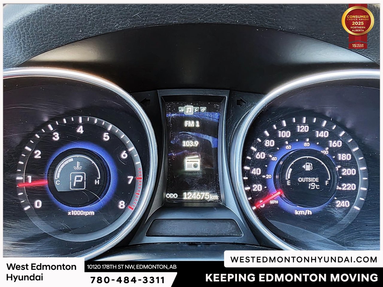 2015 Hyundai Santa Fe Sport 2.0T SE-16