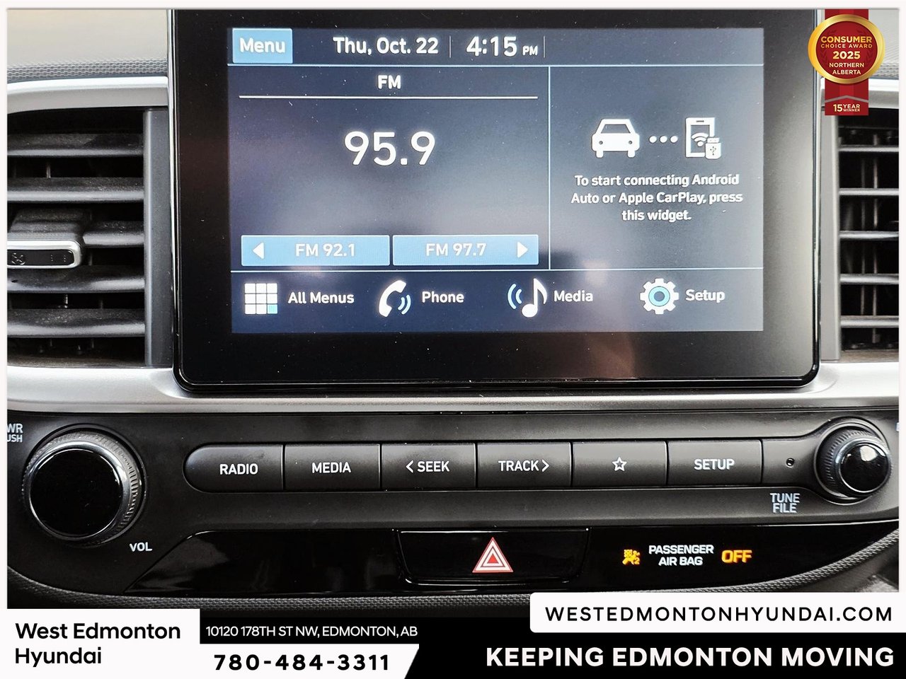2025 Hyundai Venue Preferred-17