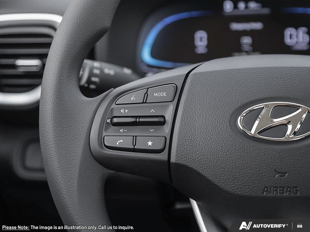 2026 Hyundai Venue Essential Two-tone-14