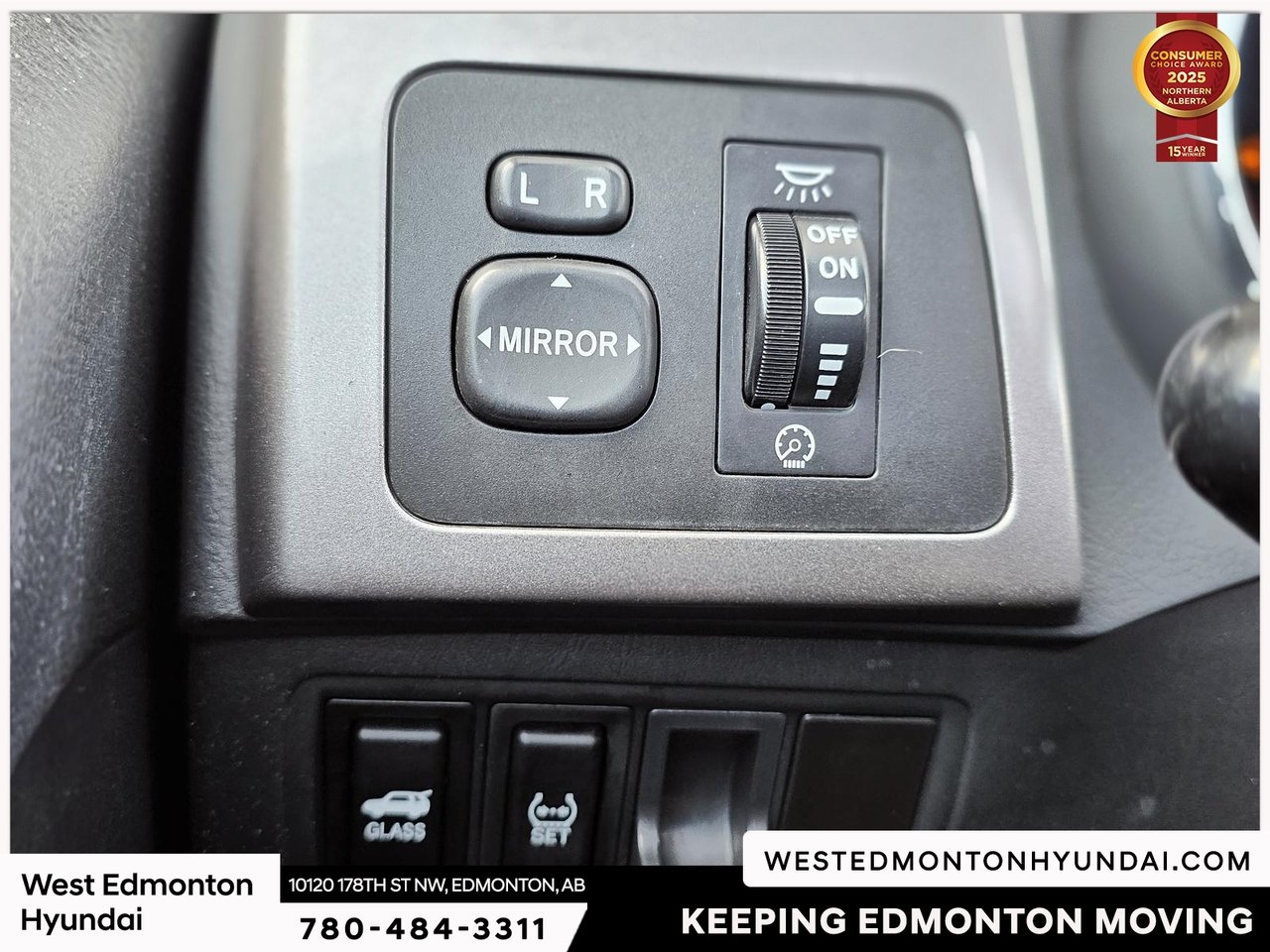 2005 Pontiac Vibe Base-13