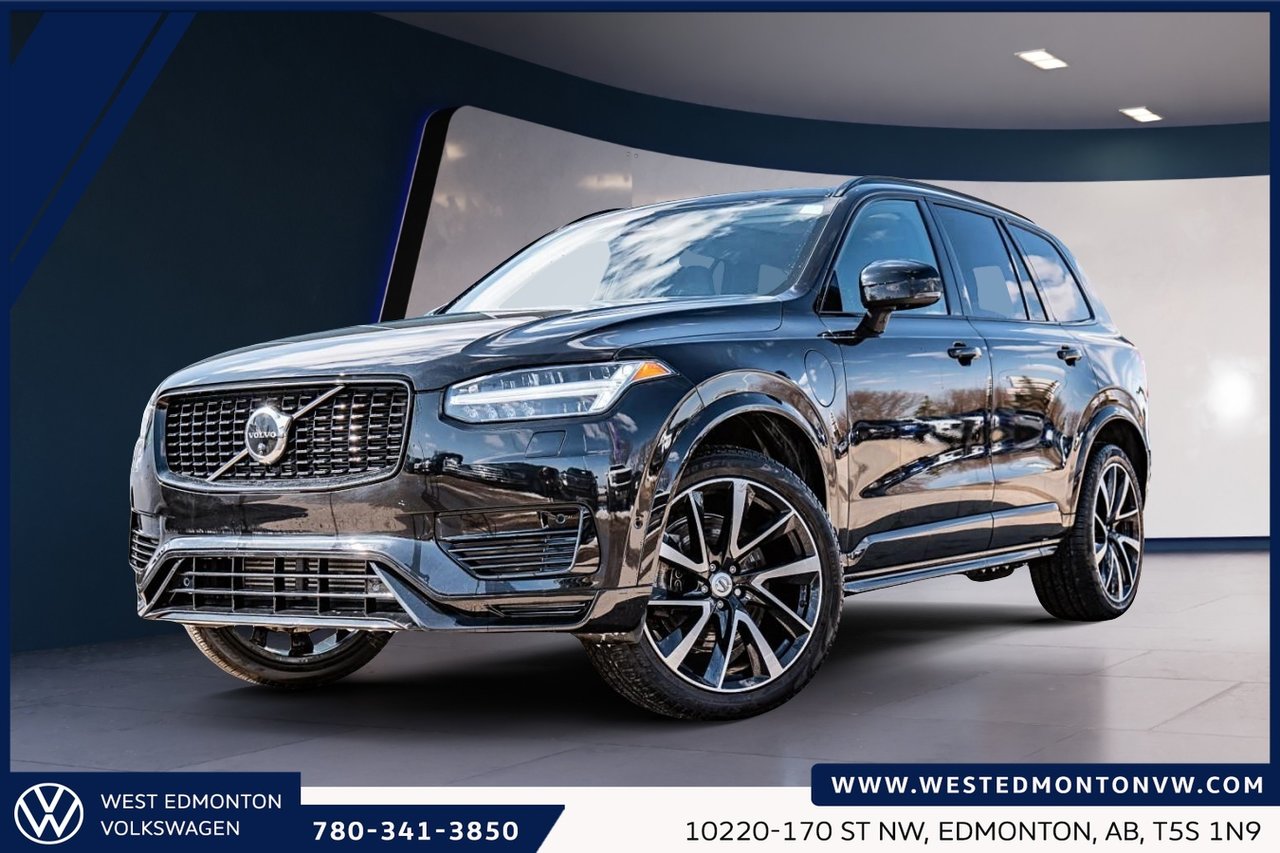 2023 Volvo XC90 Recharge T8 Plus Dark Theme eAWD